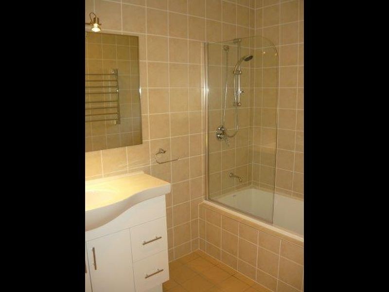 Holland Park QLD 4121