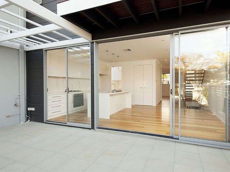 42 Philip Street, Hawthorne QLD 4171