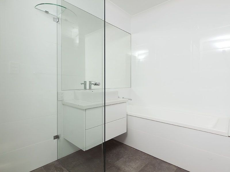 42 Philip Street, Hawthorne QLD 4171