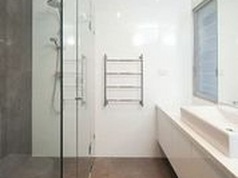 42 Philip Street, Hawthorne QLD 4171