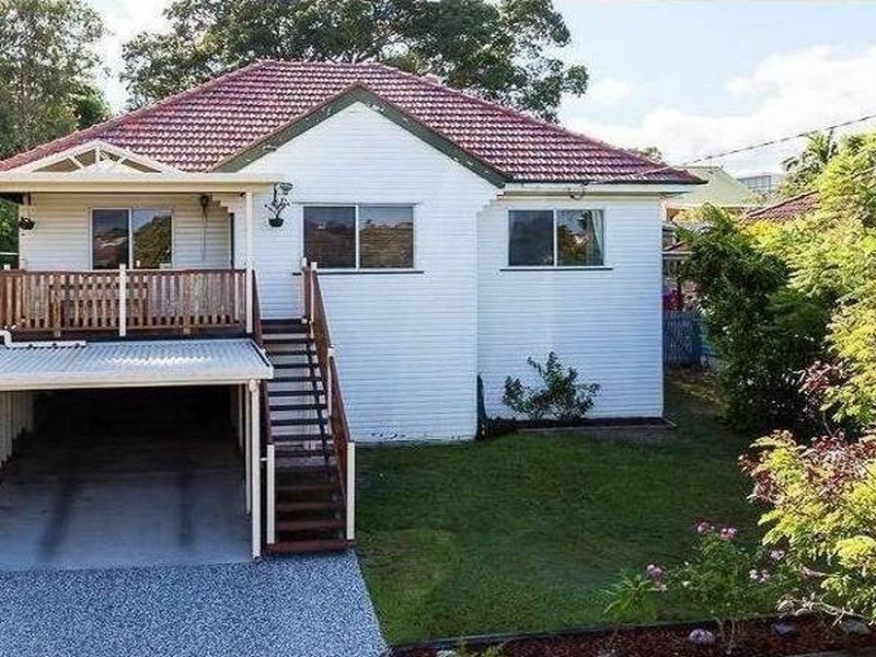39 East Street, Camp Hill QLD 4152