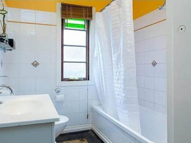 39 East Street, Camp Hill QLD 4152