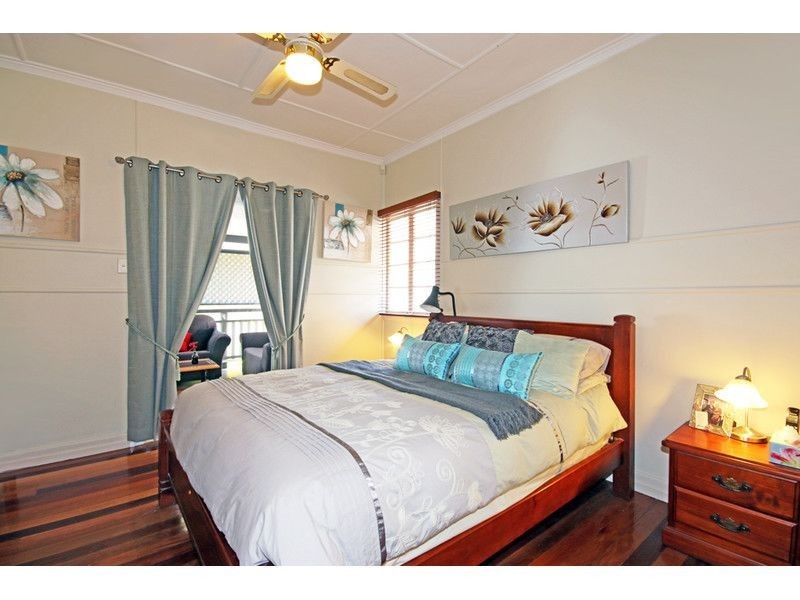 45 Coutts Street, Bulimba QLD 4171