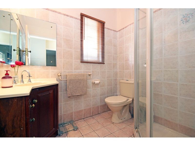 45 Coutts Street, Bulimba QLD 4171