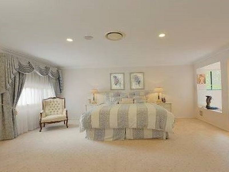 37 Virginia Avenue, Hawthorne QLD 4171