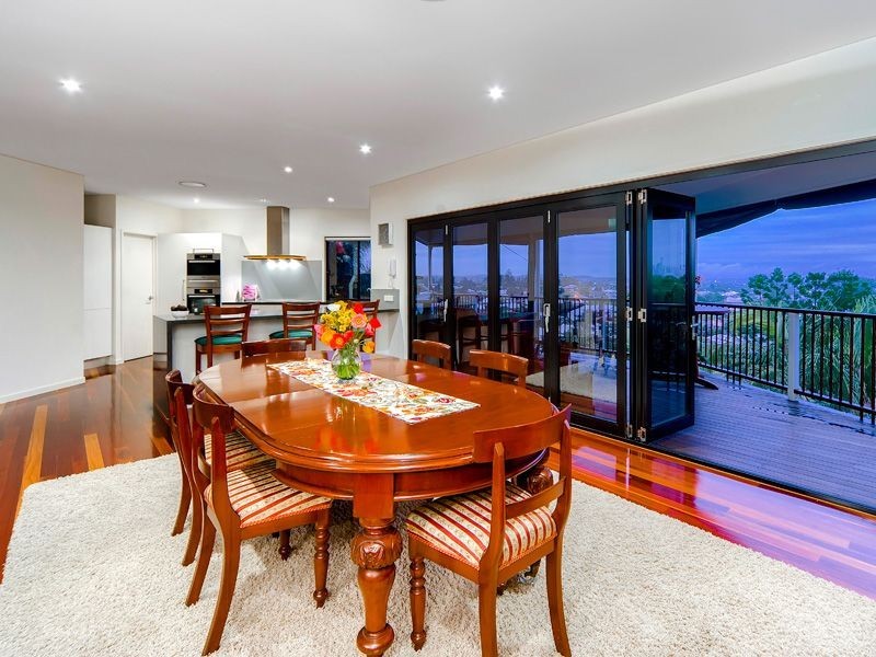 30 Quirinal Crescent, Seven Hills QLD 4170
