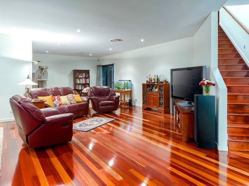 30 Quirinal Crescent, Seven Hills QLD 4170