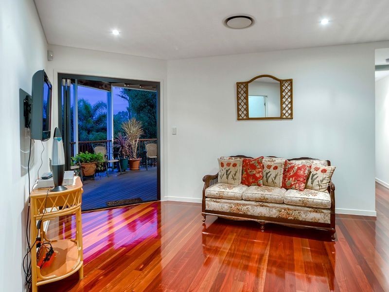 30 Quirinal Crescent, Seven Hills QLD 4170