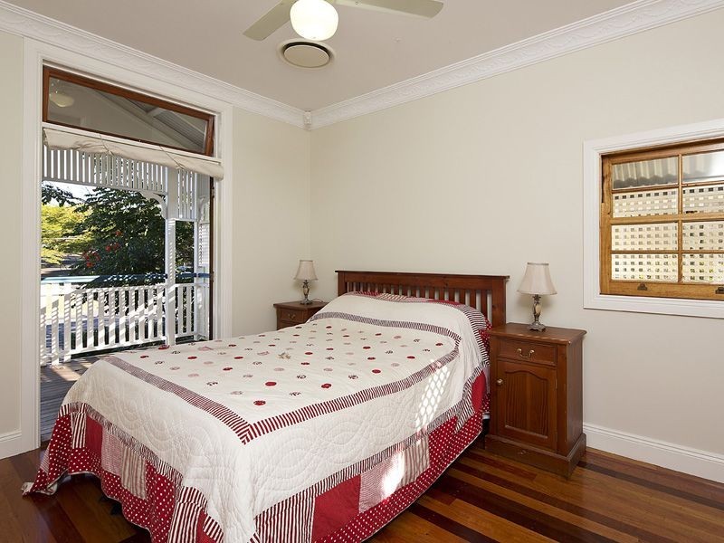 53 Leura Avenue, Hawthorne QLD 4171