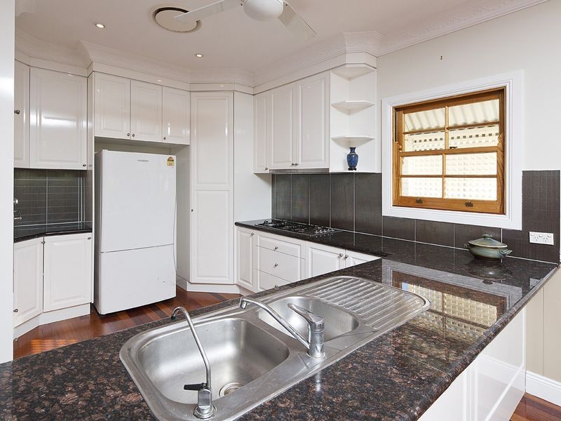 53 Leura Avenue, Hawthorne QLD 4171