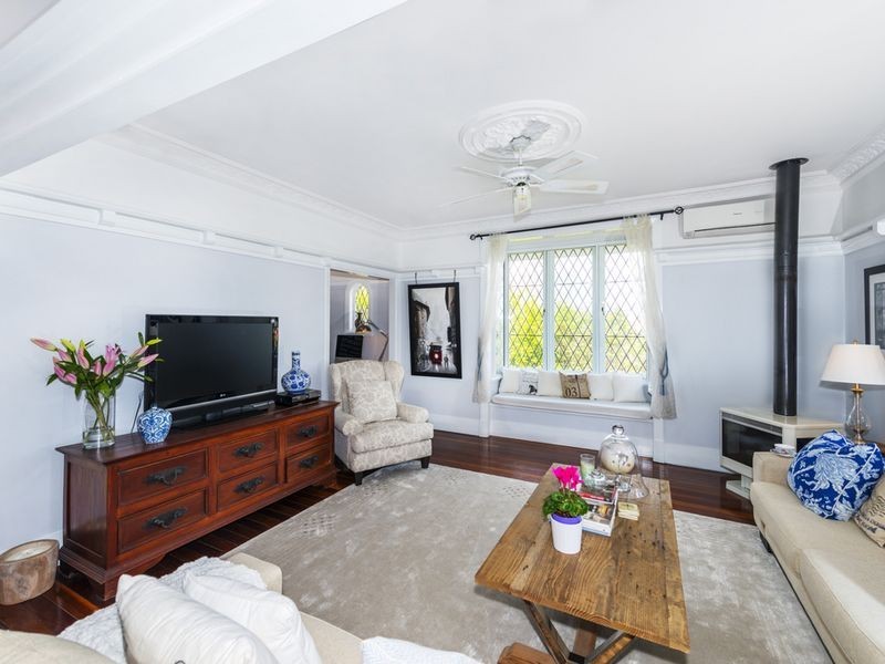 25 Edencourt Street, Camp Hill QLD 4152