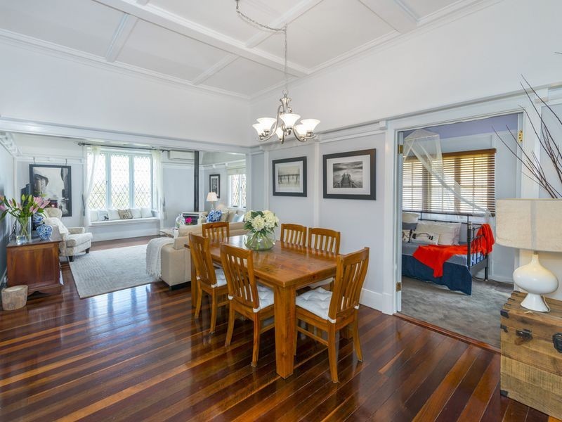 25 Edencourt Street, Camp Hill QLD 4152