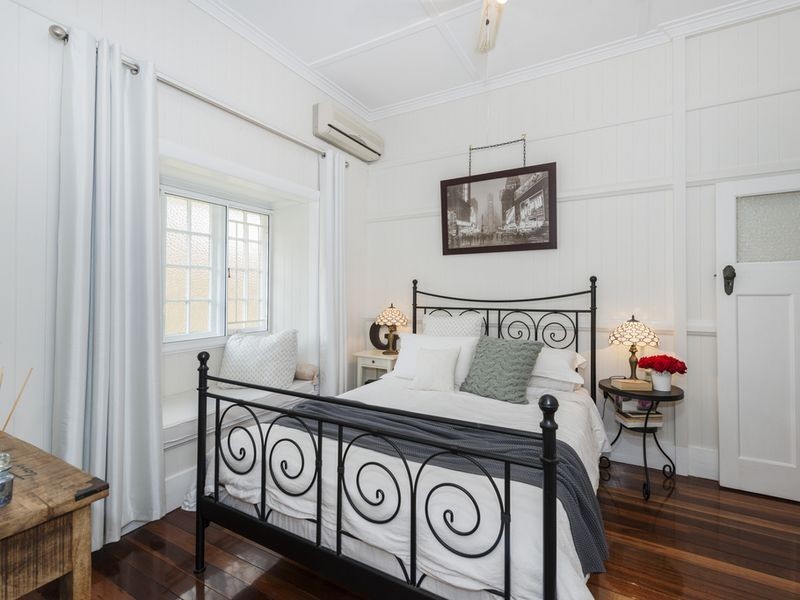 25 Edencourt Street, Camp Hill QLD 4152