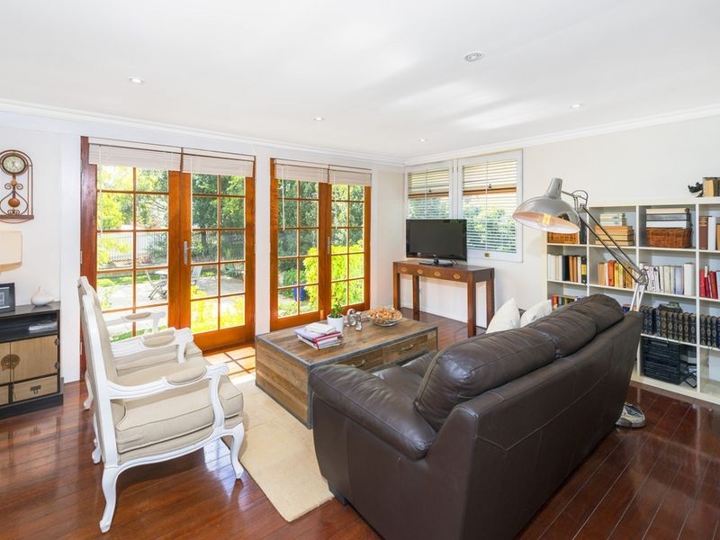 25 Edencourt Street, Camp Hill QLD 4152