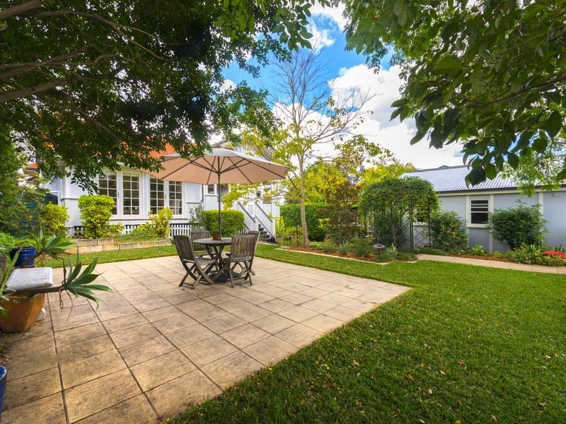 25 Edencourt Street, Camp Hill QLD 4152