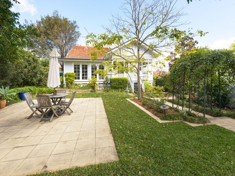 25 Edencourt Street, Camp Hill QLD 4152