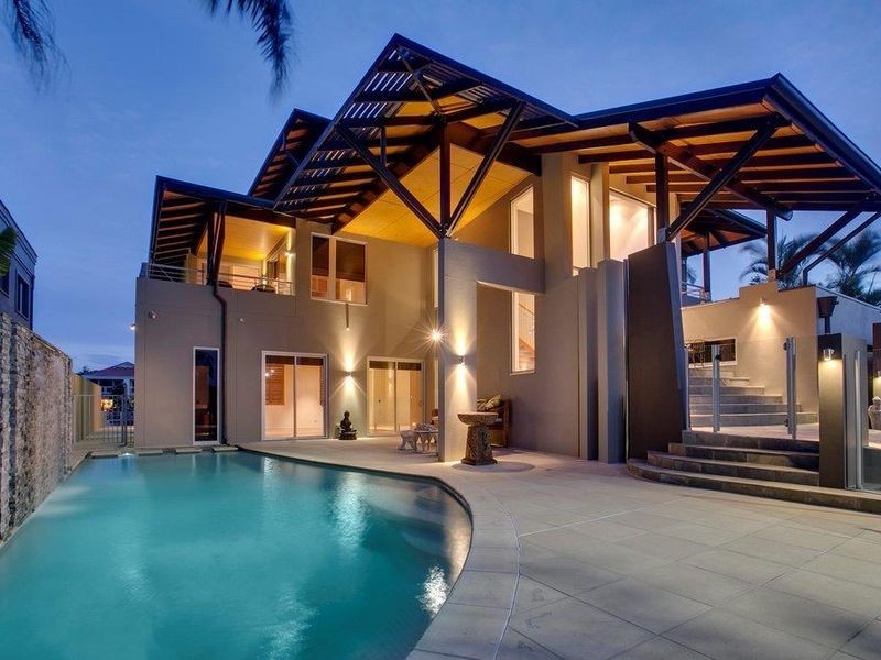 36 Southern Cross Drive, Surfers Paradise QLD 4217