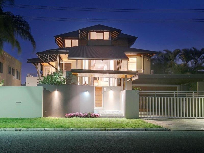 36 Southern Cross Drive, Surfers Paradise QLD 4217