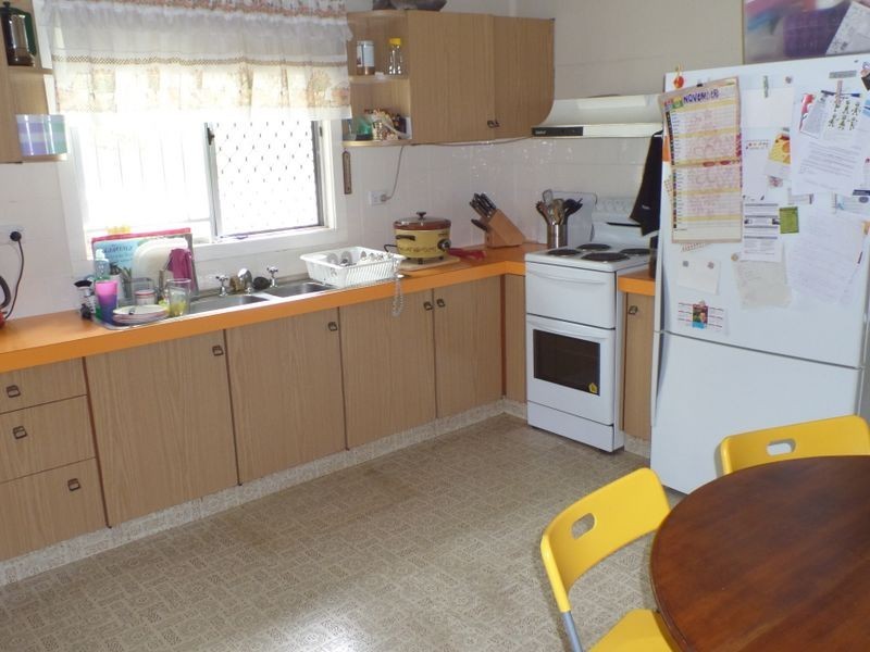 19 Dinmore Street, Moorooka QLD 4105