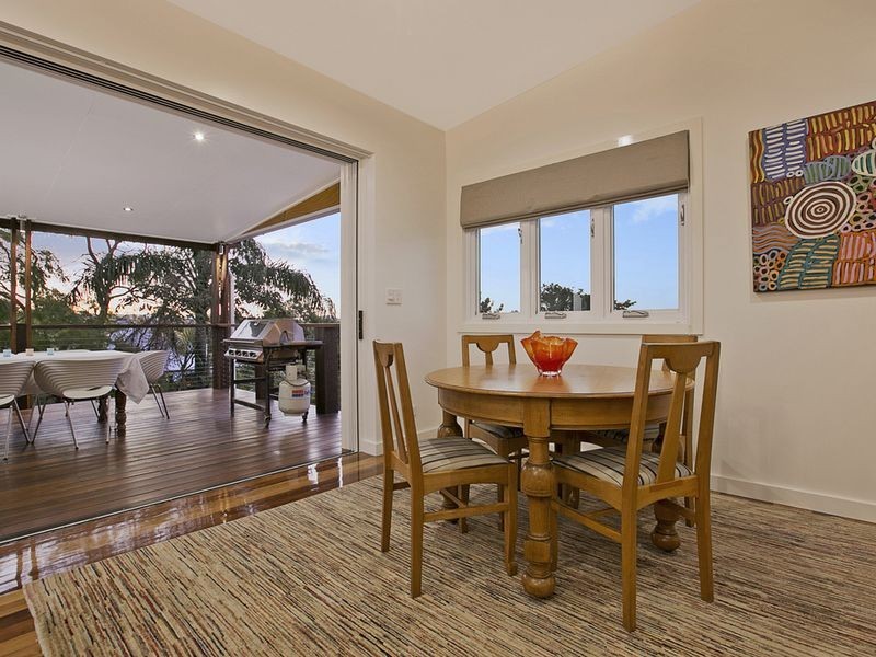 33 Cedar Street, Greenslopes QLD 4120