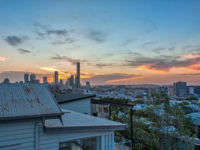 16 Teneriffe Drive, Teneriffe QLD 4005