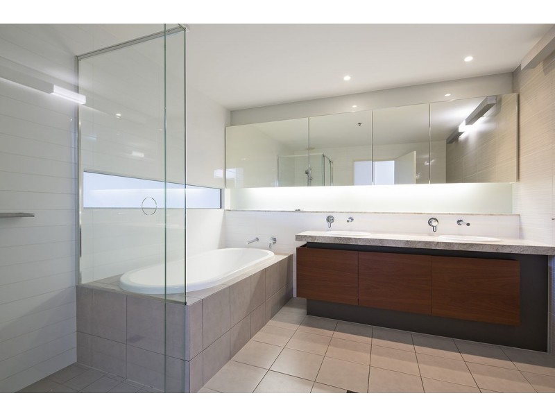 5215/197 King Arthur Terrace, Tennyson QLD 4105