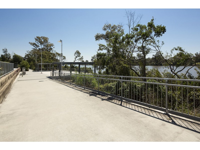 5215/197 King Arthur Terrace, Tennyson QLD 4105