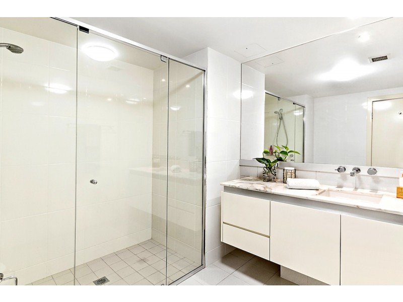 1242/22 Refinery Parade, New Farm QLD 4005