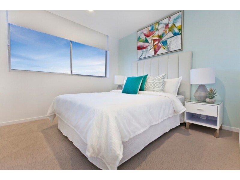 204/26 Spendelove Avenue, Southport QLD 4215