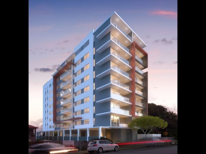 204/26 Spendelove Avenue, Southport QLD 4215