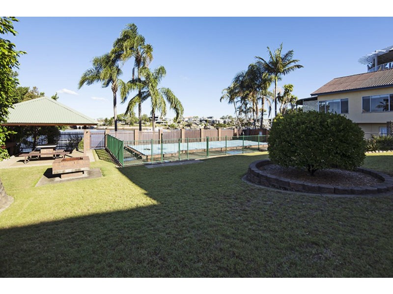 70 Oxlade Drive, New Farm QLD 4005