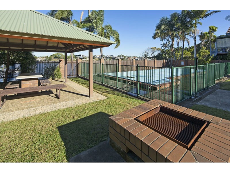 70 Oxlade Drive, New Farm QLD 4005