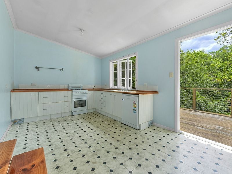 26 Fewings Street, Toowong QLD 4066