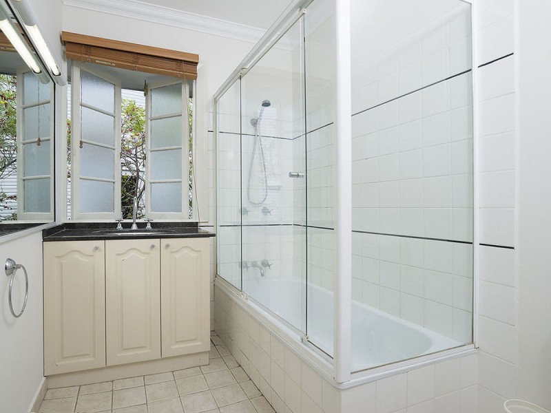 48 Victoria Street, Ashgrove QLD 4060