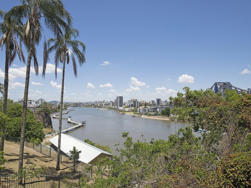 2/170 Bowen Terrace, New Farm QLD 4005