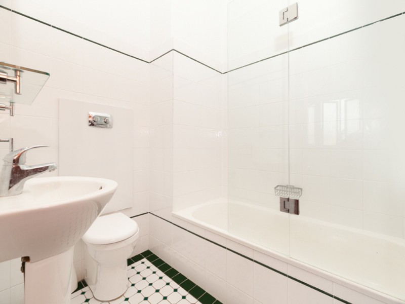 23 Palmer Street, Greenslopes QLD 4120