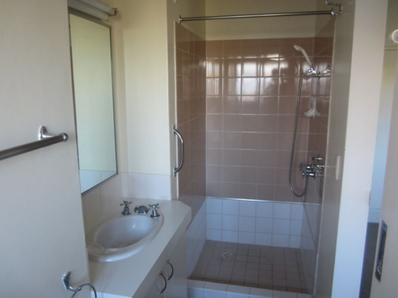 12/11 Llewellyn Street, New Farm QLD 4005