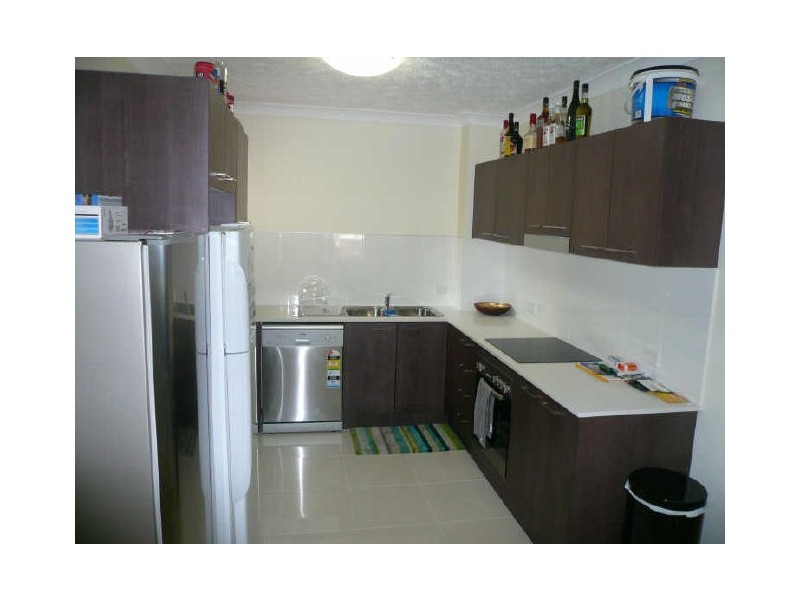 2/2A Barlow, Clayfield QLD 4011