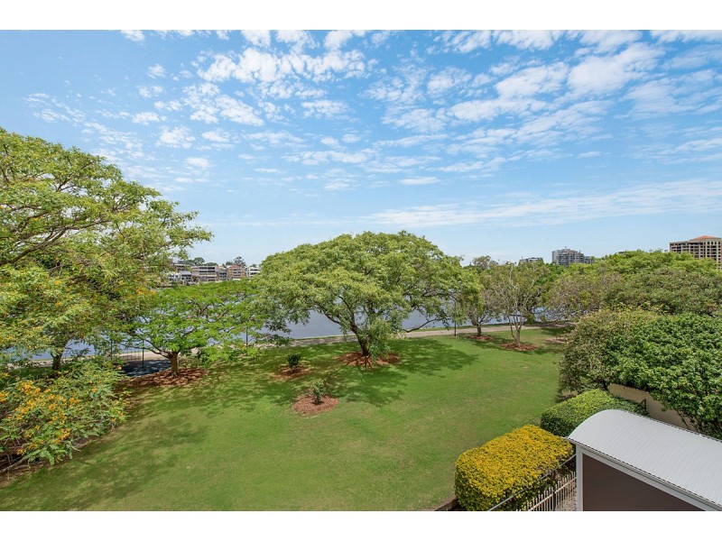 22/118 Oxlade Drive, New Farm QLD 4005