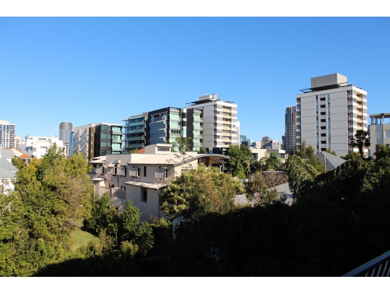 8/11 Locke Street, New Farm QLD 4005
