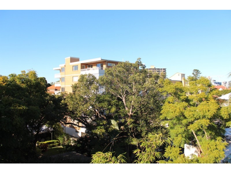 8/11 Locke Street, New Farm QLD 4005