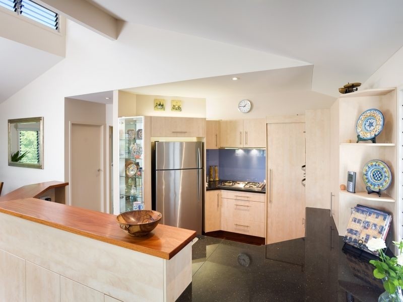 14 Walker Avenue, Teneriffe QLD 4005