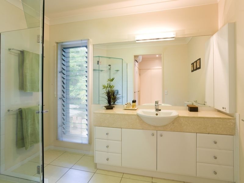 14 Walker Avenue, Teneriffe QLD 4005