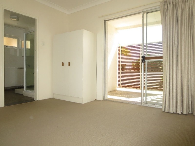 1/24 Hazlewood Street, New Farm QLD 4005