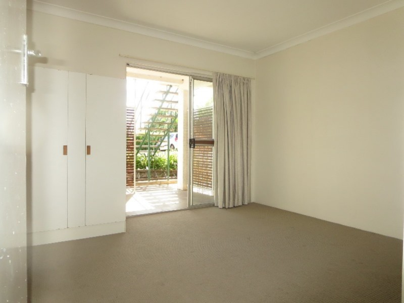 1/24 Hazlewood Street, New Farm QLD 4005