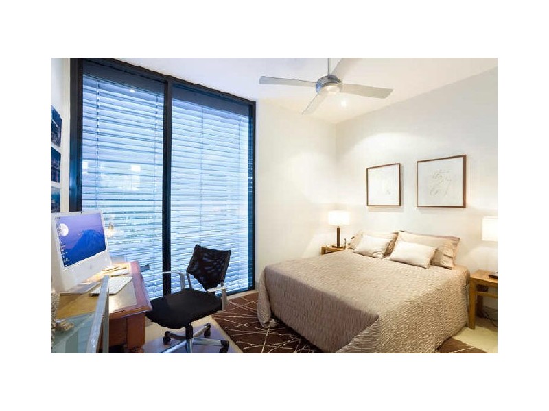 2123/32 Refinery Parade, New Farm QLD 4005