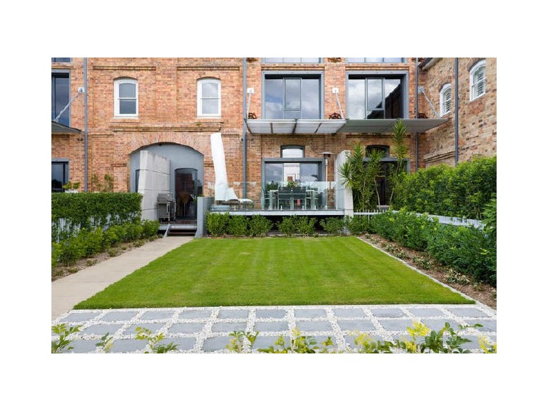 2123/32 Refinery Parade, New Farm QLD 4005