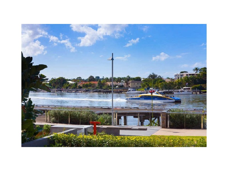 2123/32 Refinery Parade, New Farm QLD 4005