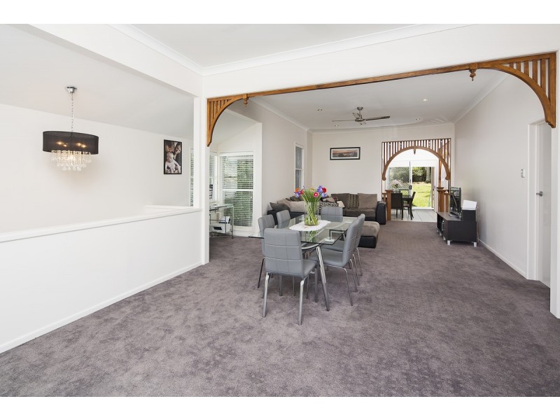20 Pine Street, Hamilton QLD 4007
