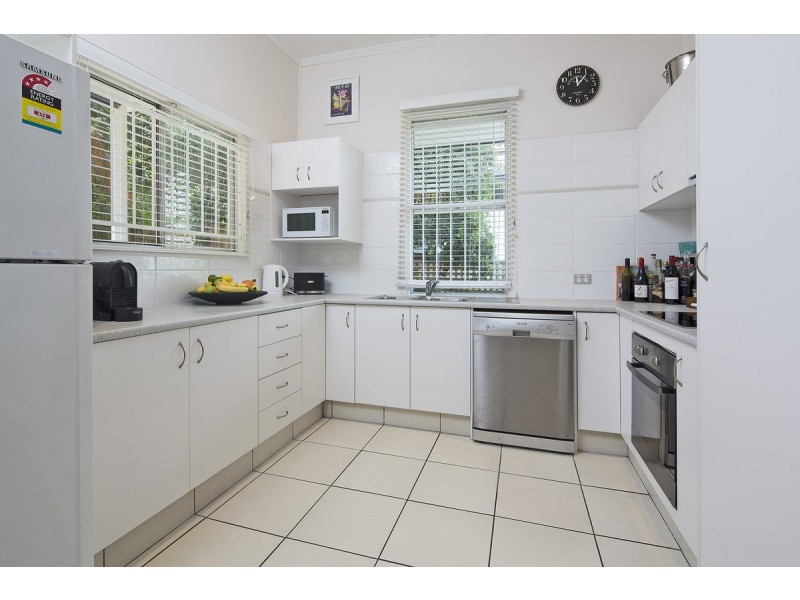 20 Pine Street, Hamilton QLD 4007
